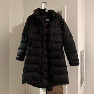 North Face Women’s Metropolis Parka